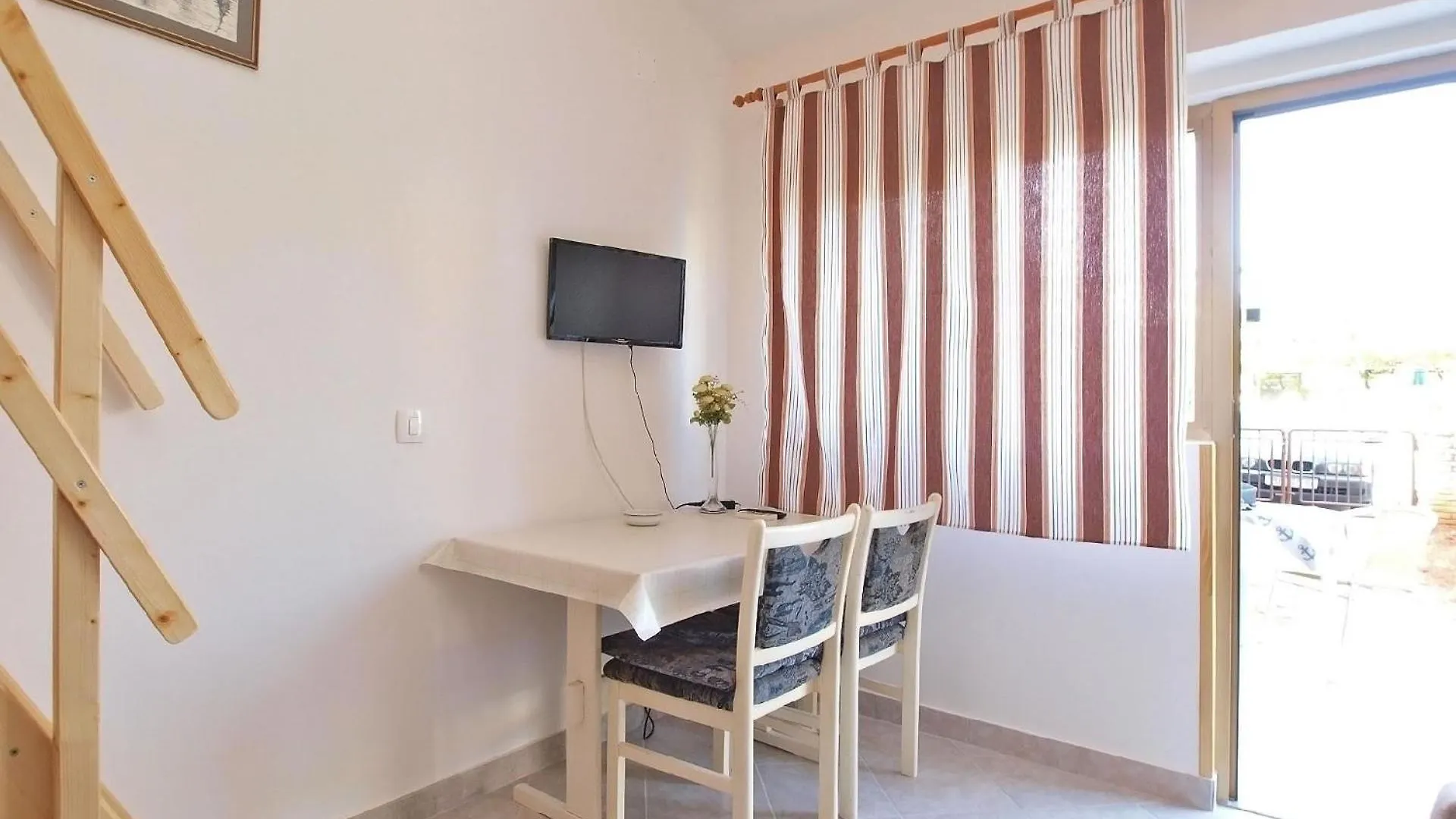 Apartment Ferienwohnung Fuer 3 Personen Ca 22 Qm In Pula-Fondole, Istrien Istrische Riviera Stinjan