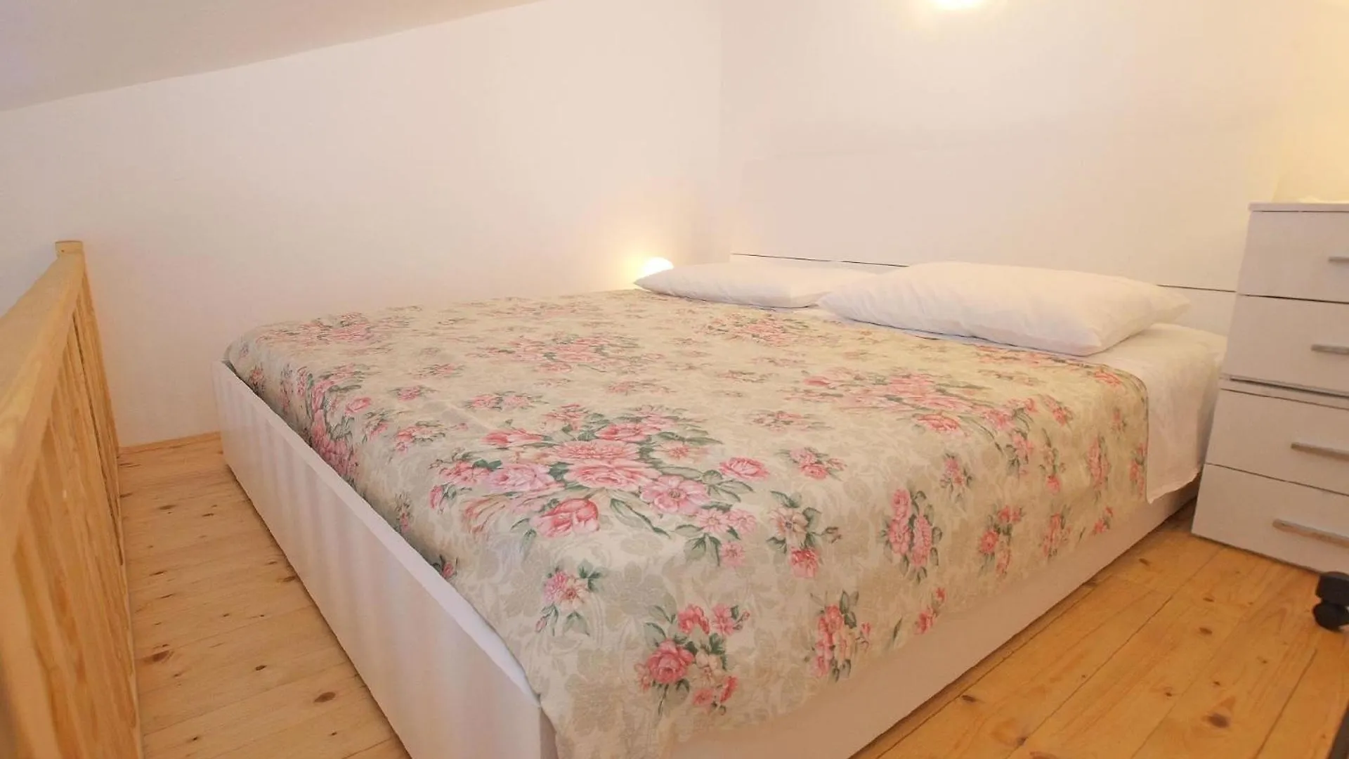 Ferienwohnung Fuer 3 Personen Ca 22 Qm In Pula-Fondole, Istrien Istrische Riviera Stinjan Apartment