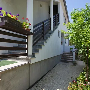 Maja Apartmán